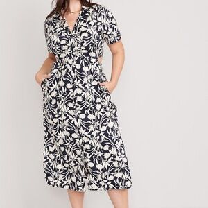 Old Navy Navy and White Floral Midi Dress